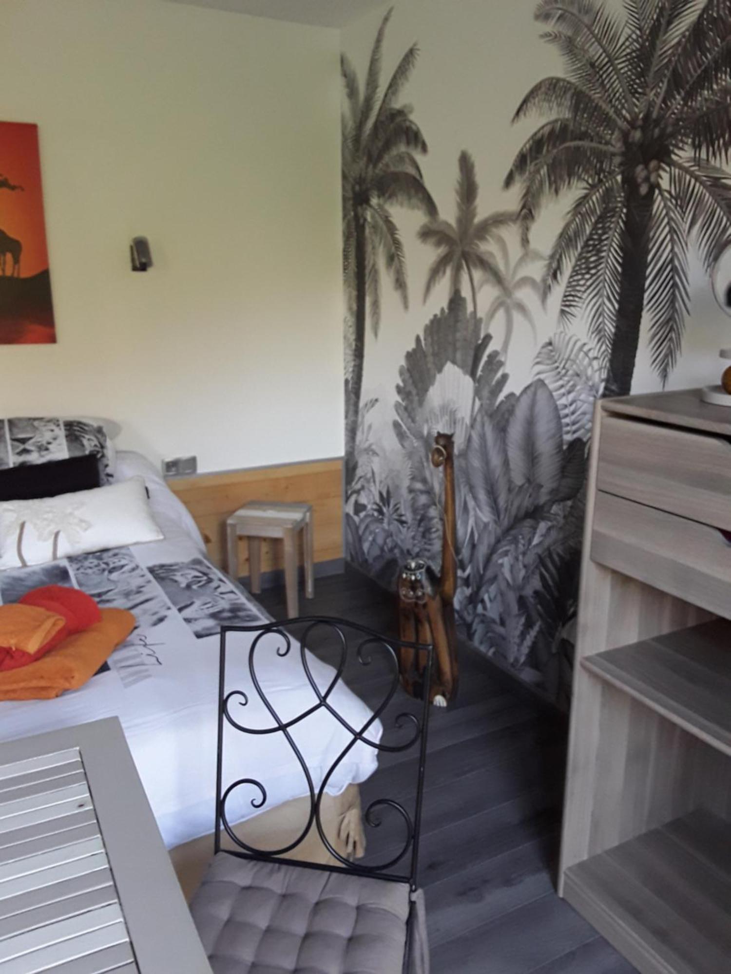 Chambres D'Hotes De L'Orval Thiergeville Екстериор снимка