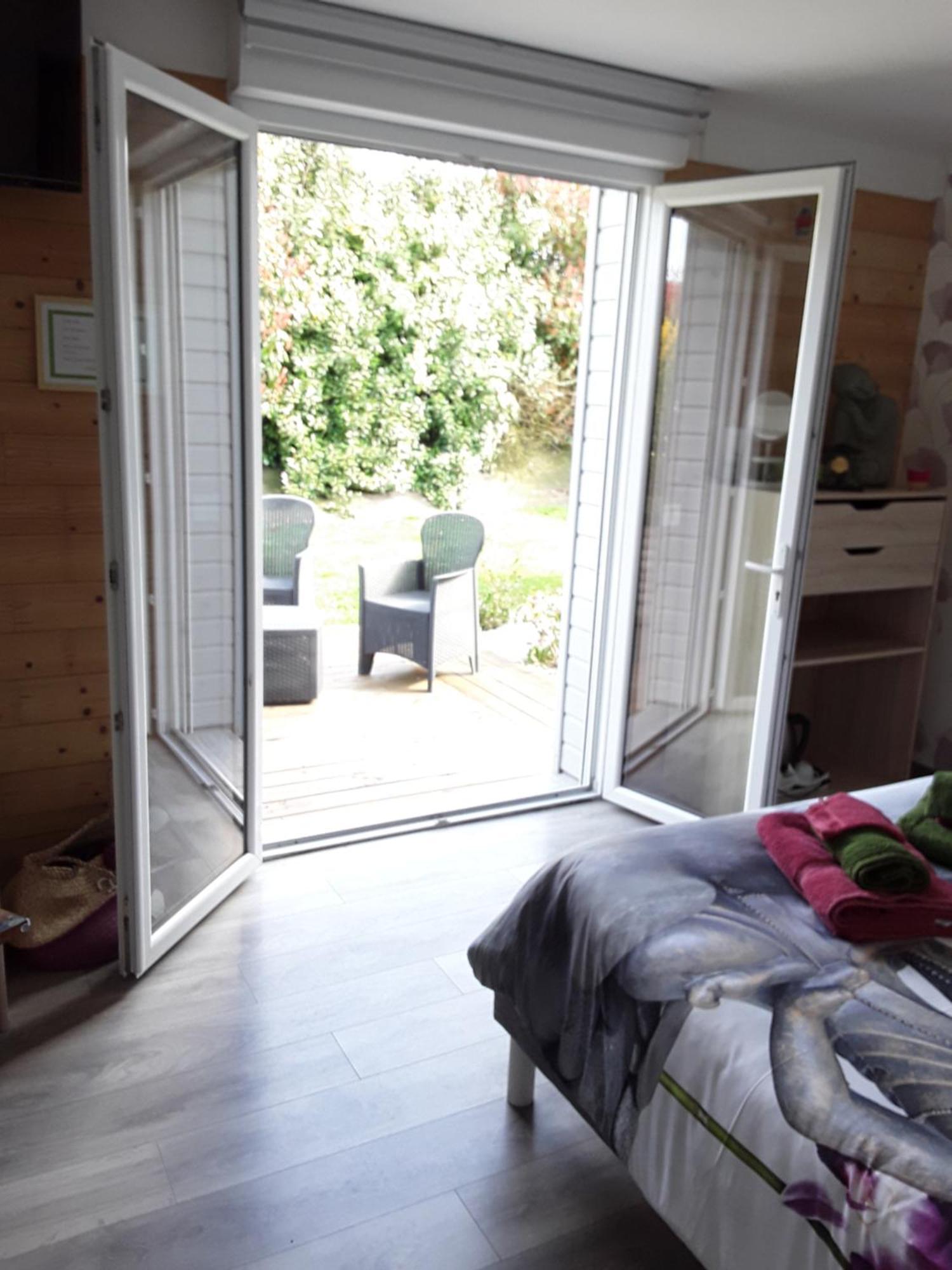 Chambres D'Hotes De L'Orval Thiergeville Екстериор снимка